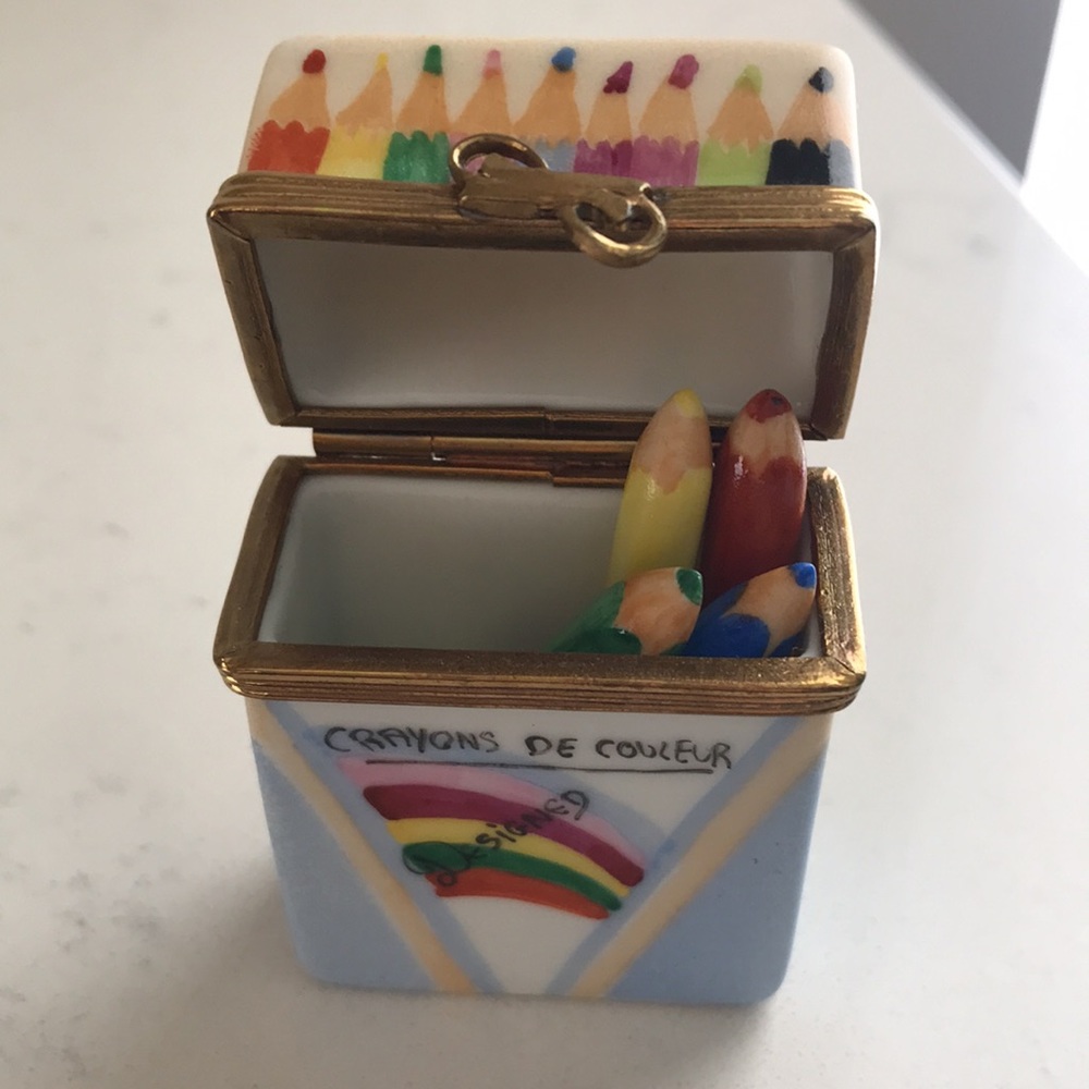 Limoges Crayons de Color / Colored Pencil box, Peint a la Main